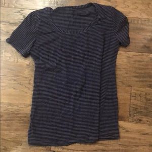 Lululemon short sleeve tee